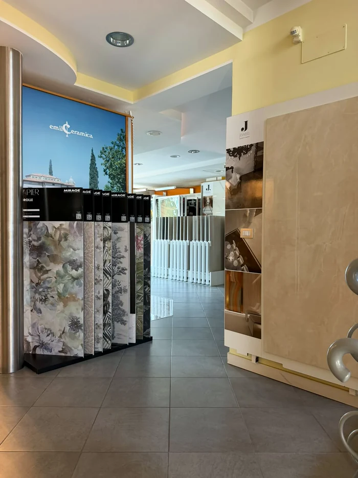 Espositore emilCeramica