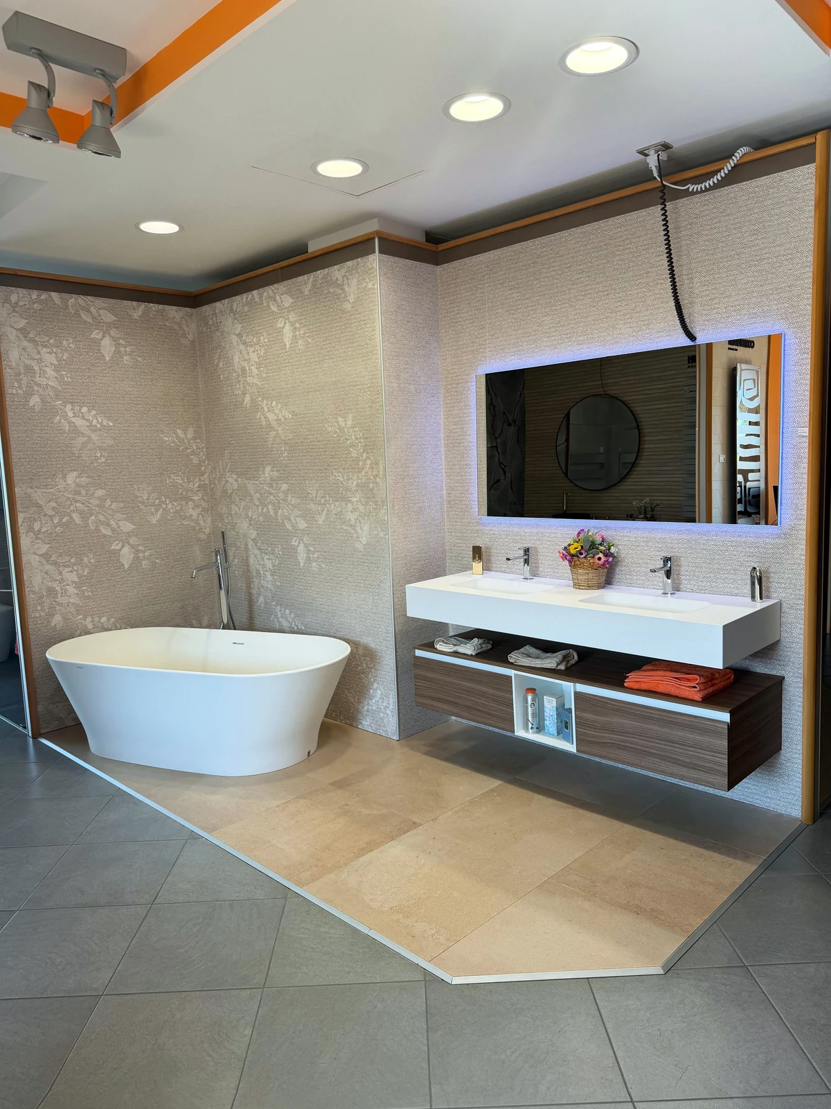 Vasca freestanding
